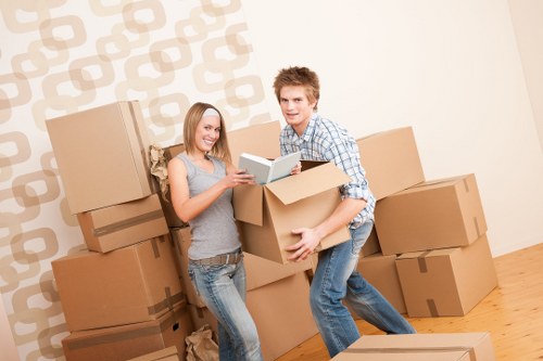 Moving van support for furniture and boxes in Ilford